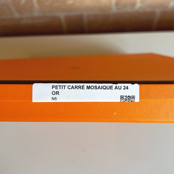 💥SOLD💥 HERMES Classic Petit Carré Mosaique 24 Square Monogram Dish / Plate - Picture 7 of 7
